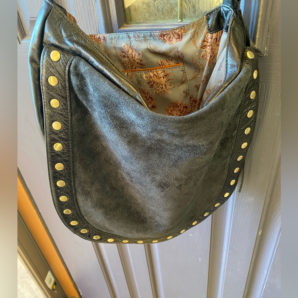 Black leather HOBO satchel bag. - Picture 3 of 14